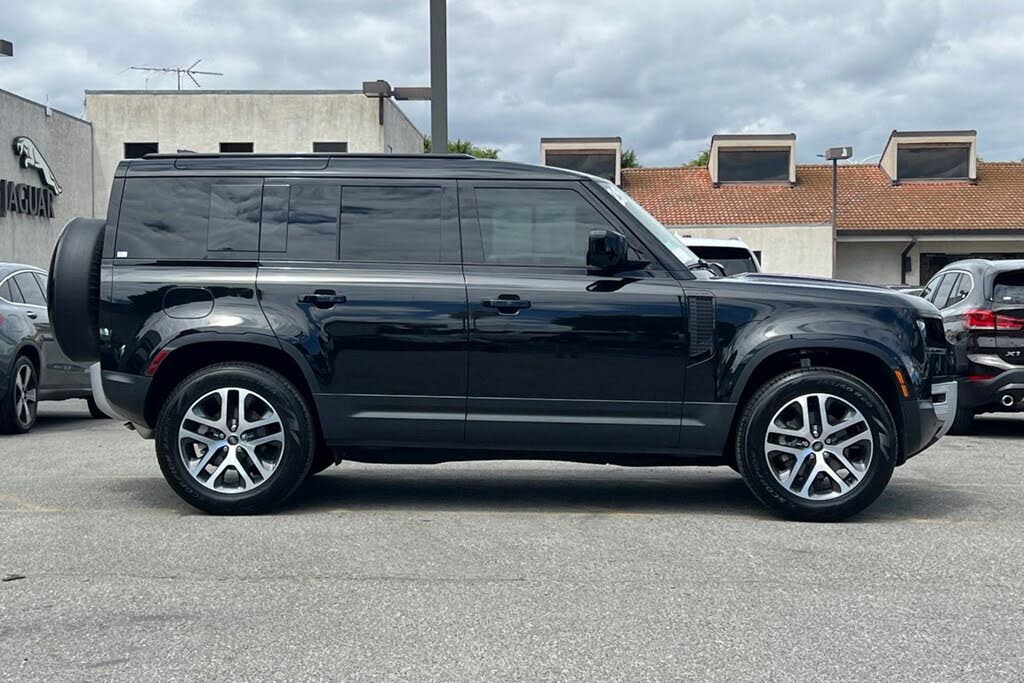 2025 Land Rover Defender 110 P300 S AWD