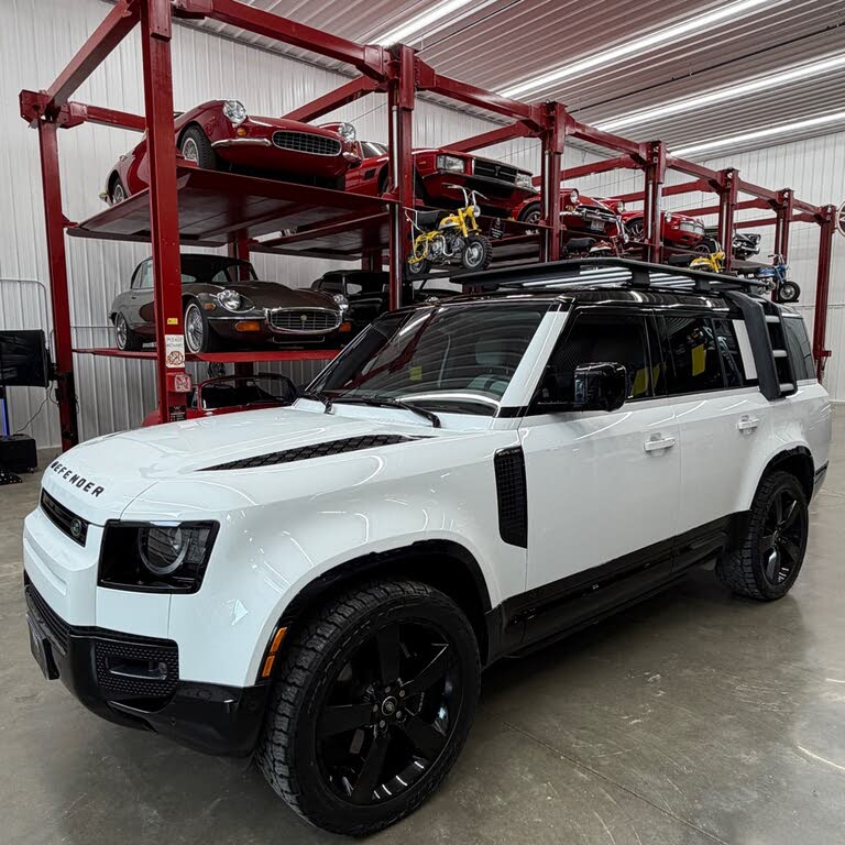 2025 Land Rover Defender 130 V8 P500 AWD