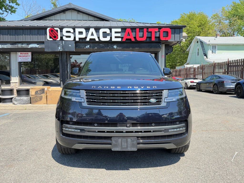 2025 Land Rover Range Rover P530 SE AWD