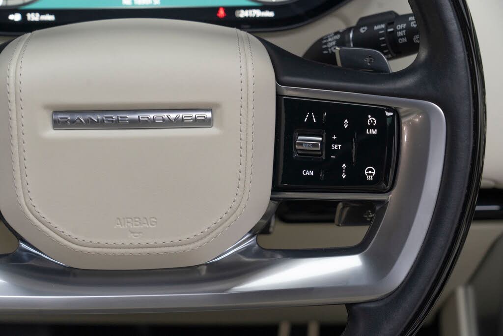 2025 Land Rover Range Rover P400 SE AWD