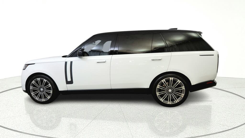 2025 Land Rover Range Rover P530 SE LWB AWD
