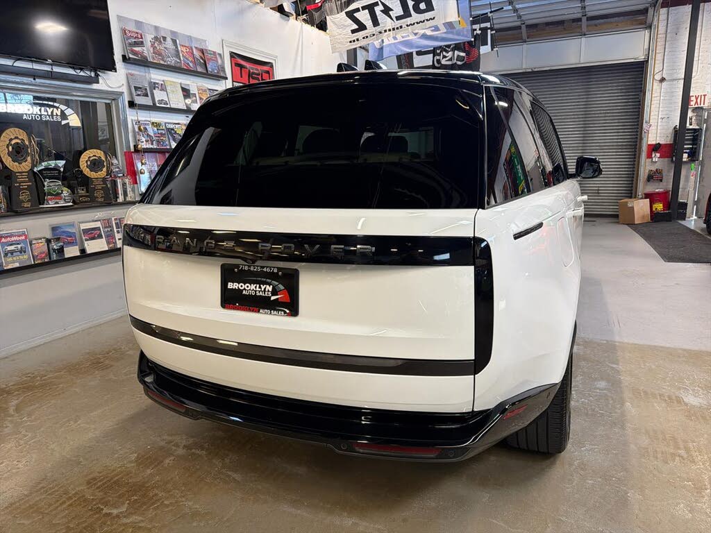 2025 Land Rover Range Rover P530 SE LWB AWD