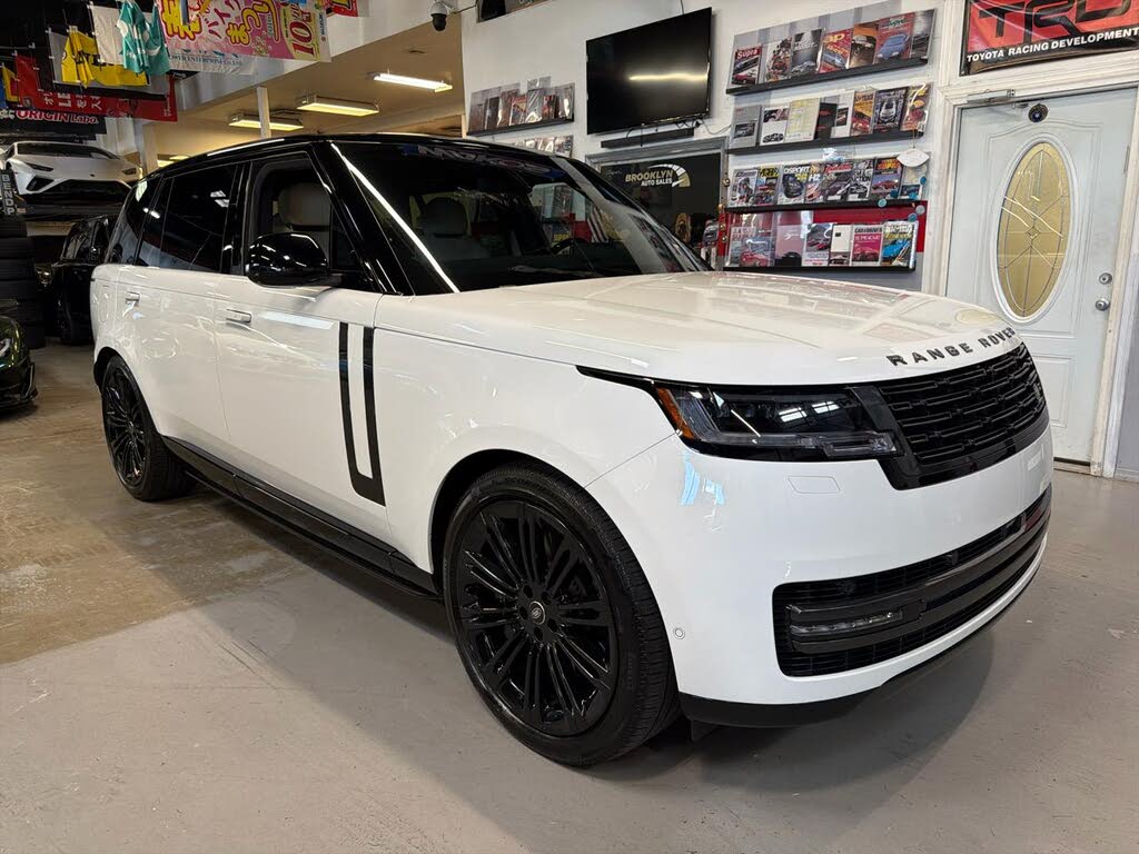 2025 Land Rover Range Rover P530 SE LWB AWD