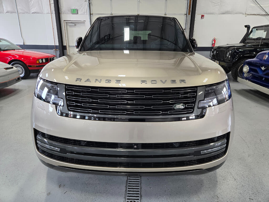 2025 Land Rover Range Rover P530 SE AWD