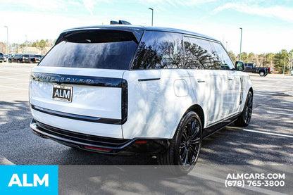 2025 Land Rover Range Rover P400 SE LWB AWD
