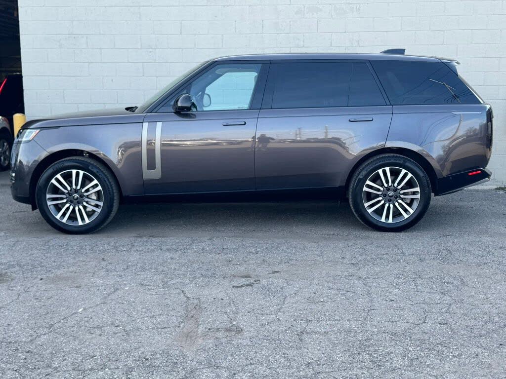 2025 Land Rover Range Rover P530 SE LWB AWD