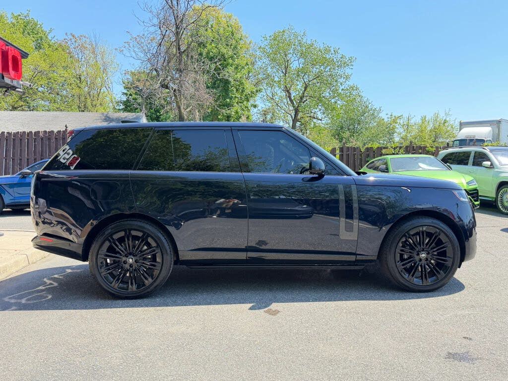 2025 Land Rover Range Rover P530 SE AWD
