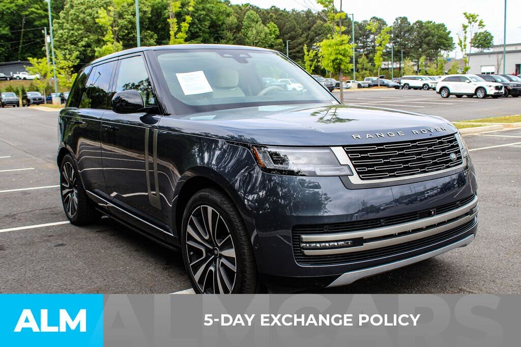 2025 Land Rover Range Rover P550e SE AWD