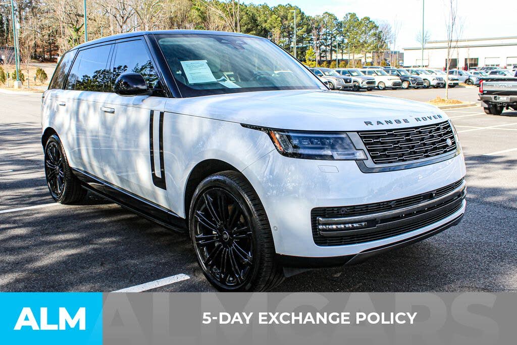 2025 Land Rover Range Rover P400 SE LWB AWD