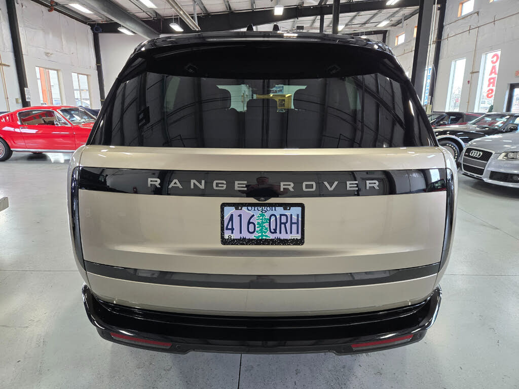 2025 Land Rover Range Rover P530 SE AWD