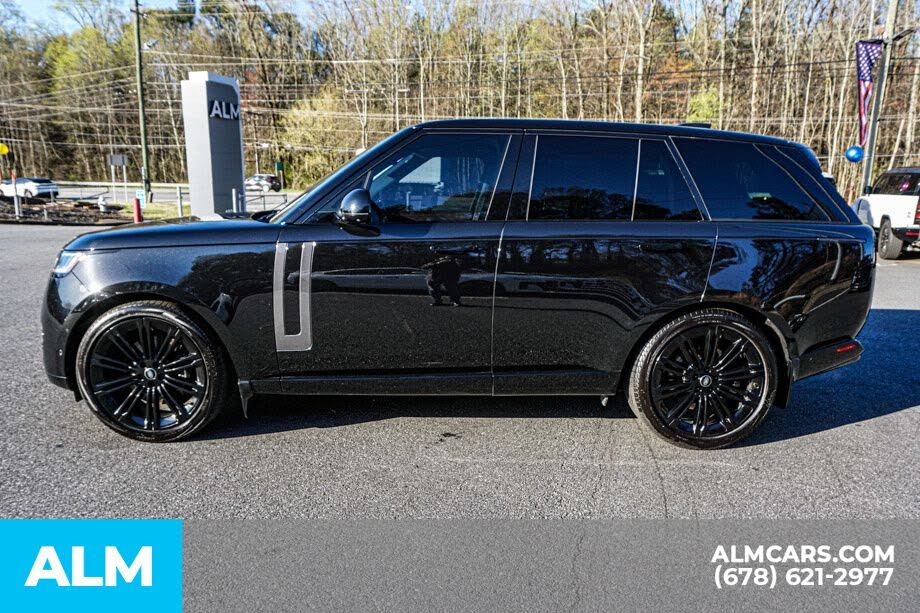 2025 Land Rover Range Rover P530 SE AWD