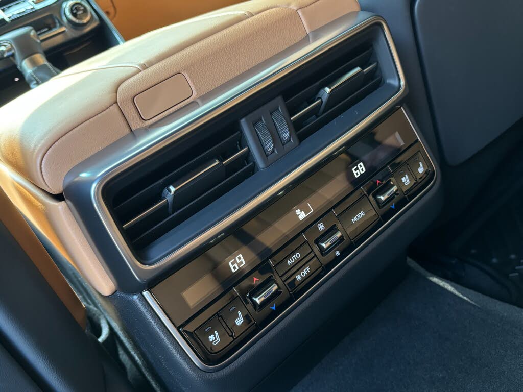 2025 Lexus LX 600 Luxury AWD