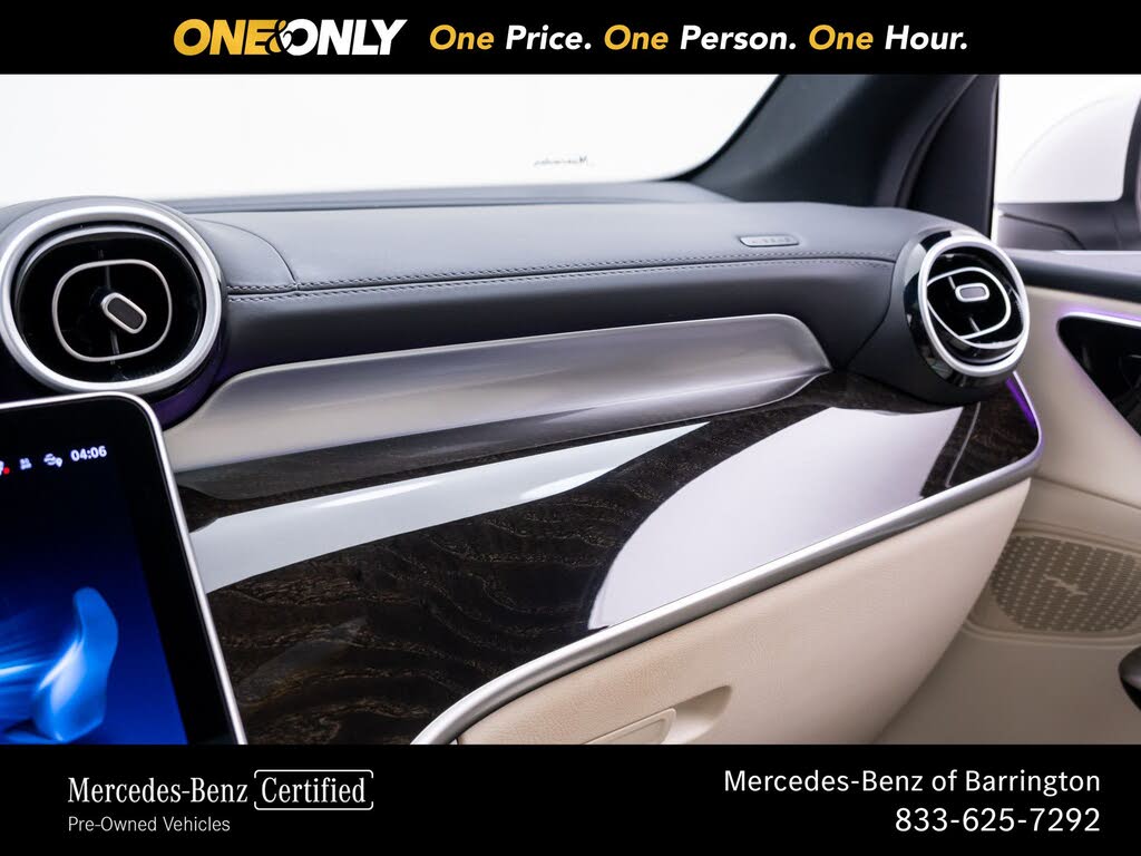 2025 Mercedes-Benz GLC 300 4MATIC