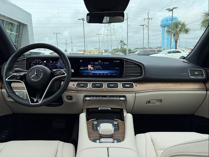 2025 Mercedes-Benz GLS 450 4MATIC