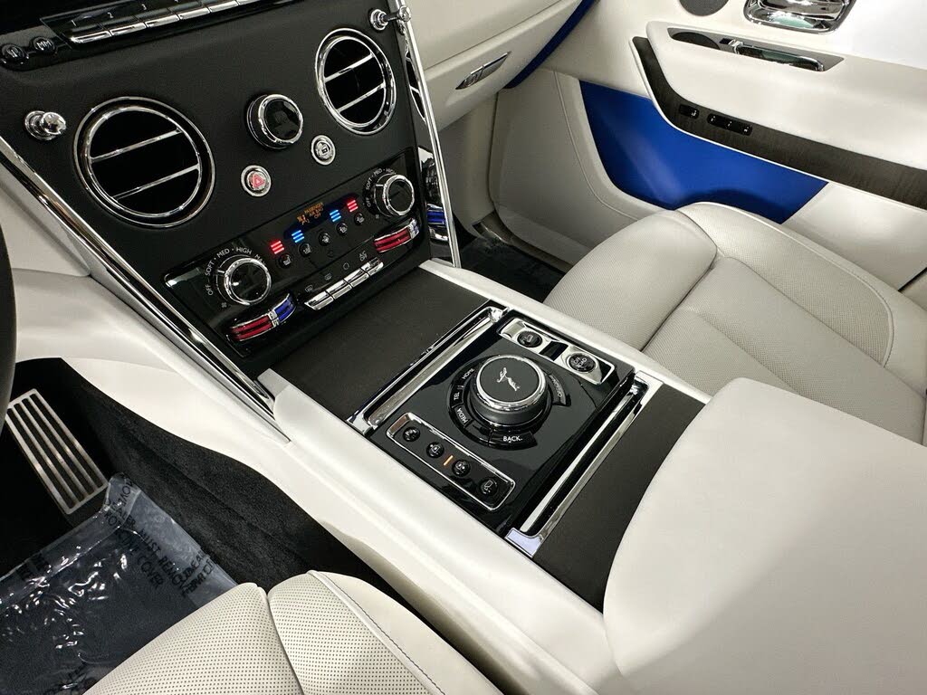 2025 Rolls-Royce Cullinan AWD