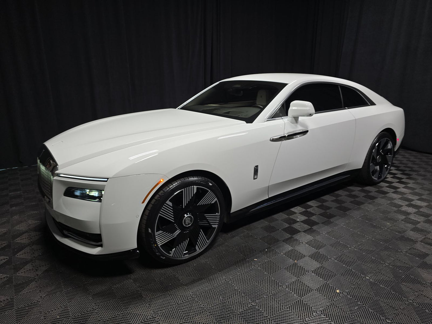2024 Rolls-Royce Spectre