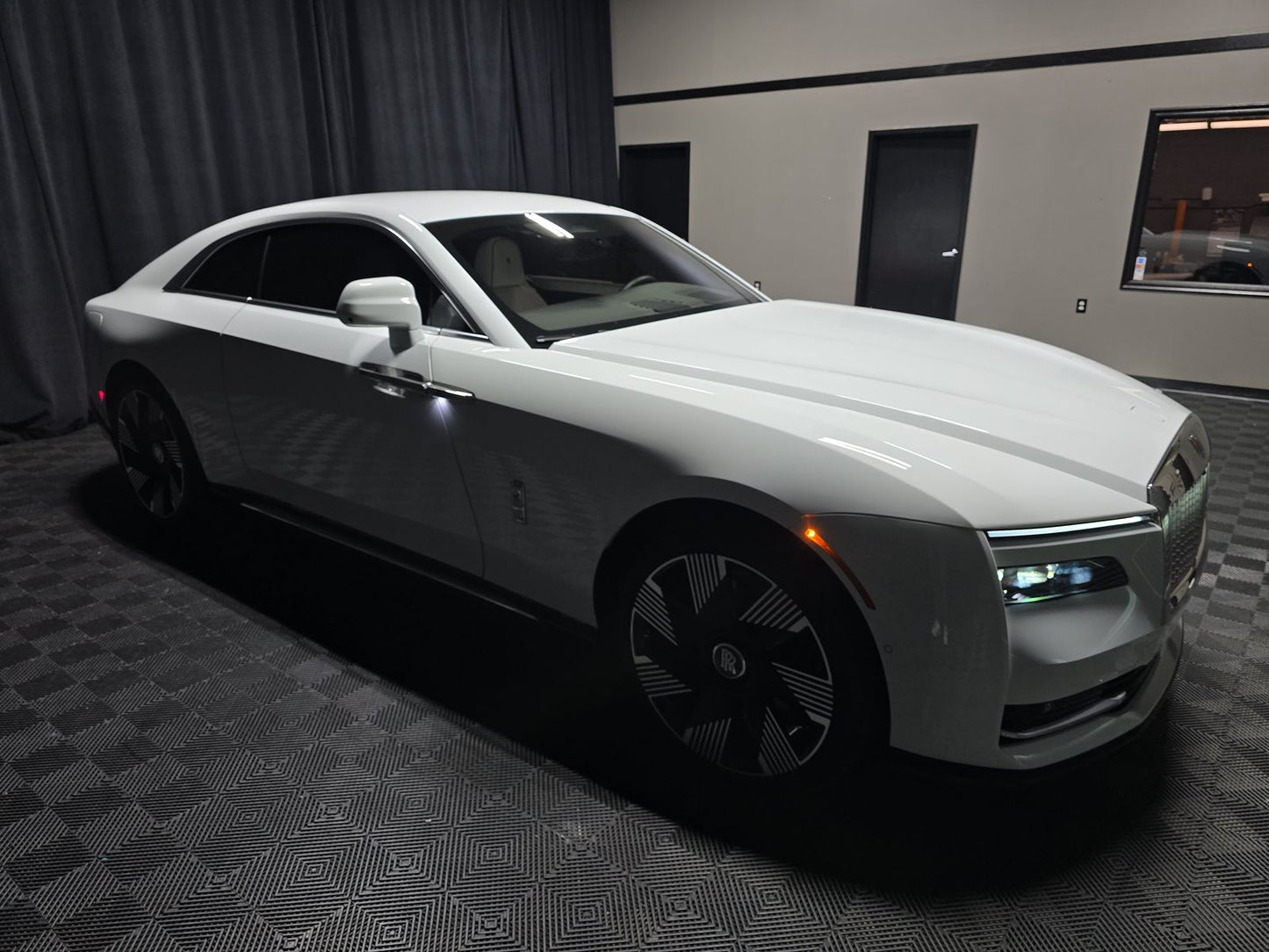 2024 Rolls-Royce Spectre