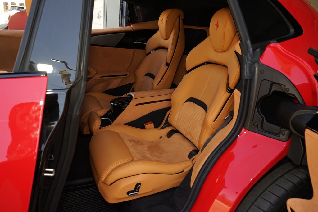 2025 Ferrari Purosangue