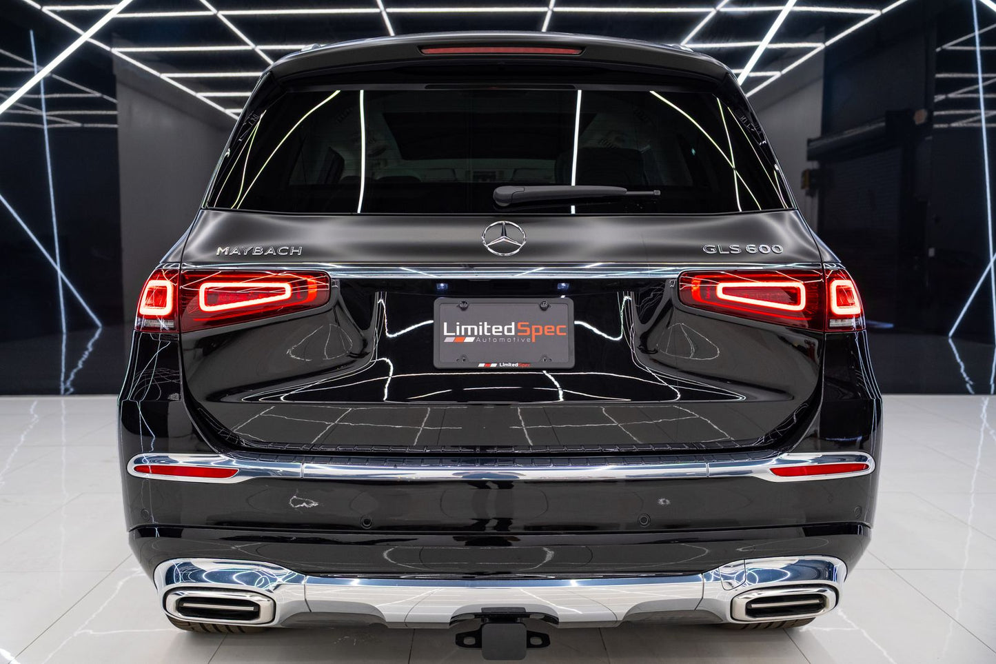 مرسيدس-بنز مايباخ GLS 600 4MATIC موديل 2022