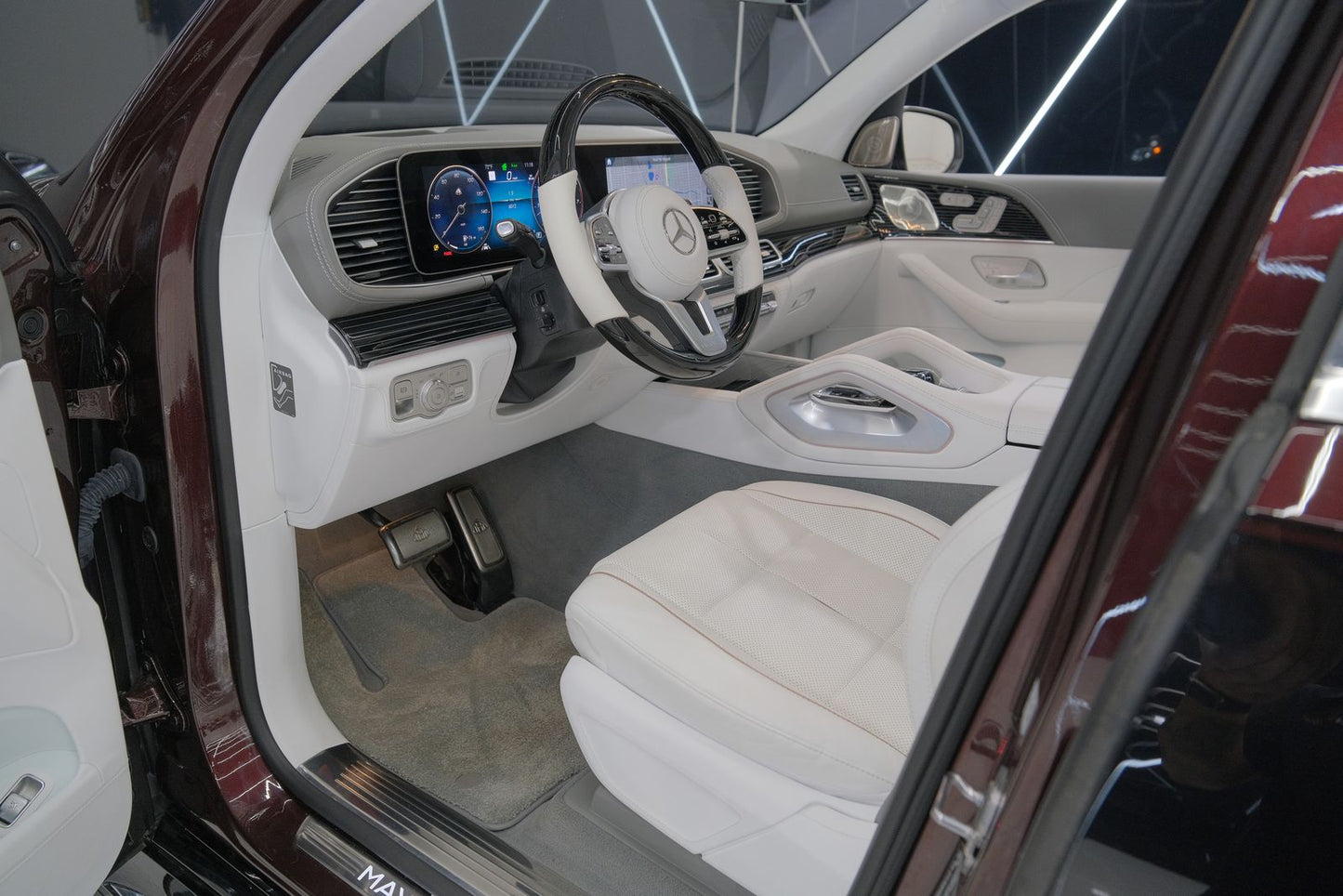 مرسيدس-بنز مايباخ GLS 600 4MATIC موديل 2022