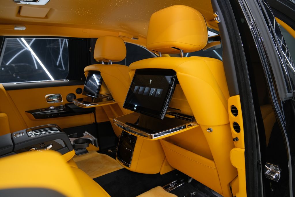2026 Rolls-Royce Phantom Mansory