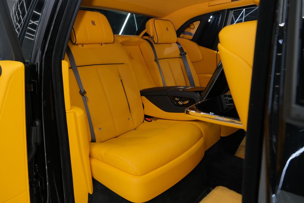 2026 Rolls-Royce Phantom Mansory