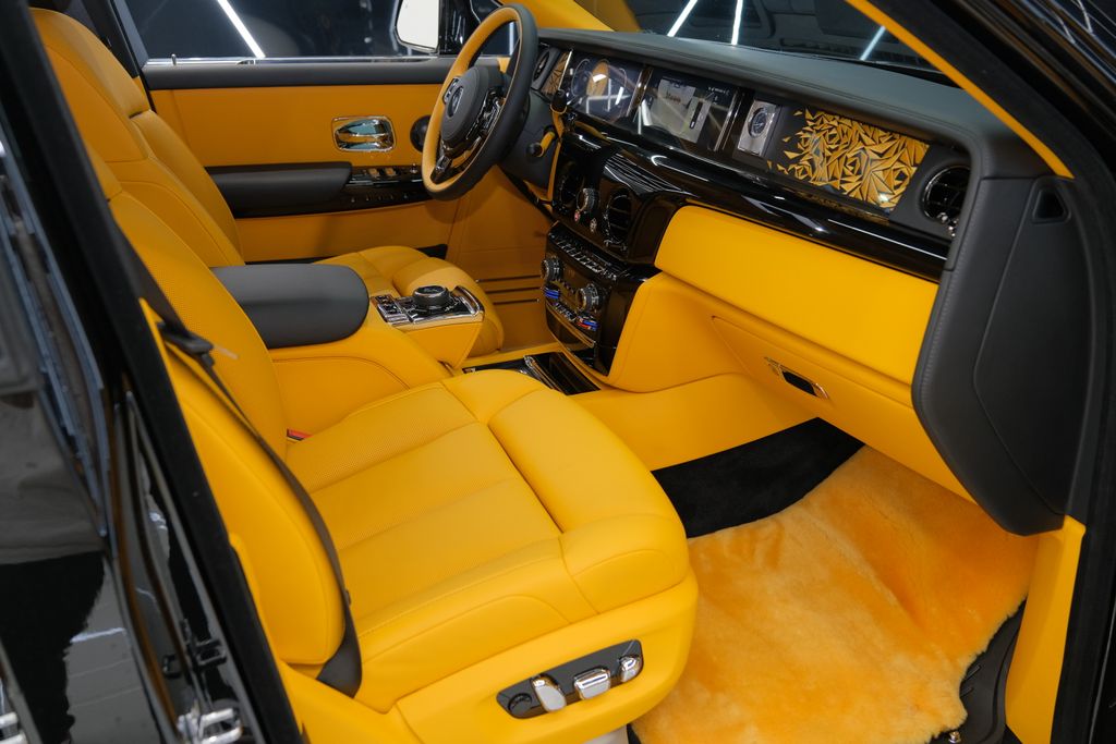 2026 Rolls-Royce Phantom Mansory