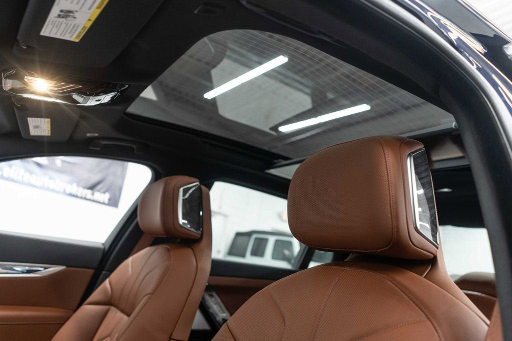 2025 BMW 7 Series 760i xDrive