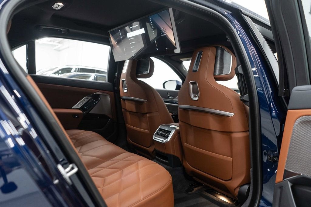 2025 BMW 7 Series 760i xDrive