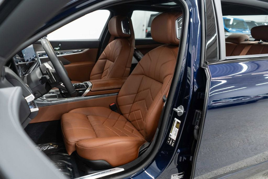 2025 BMW 7 Series 760i xDrive