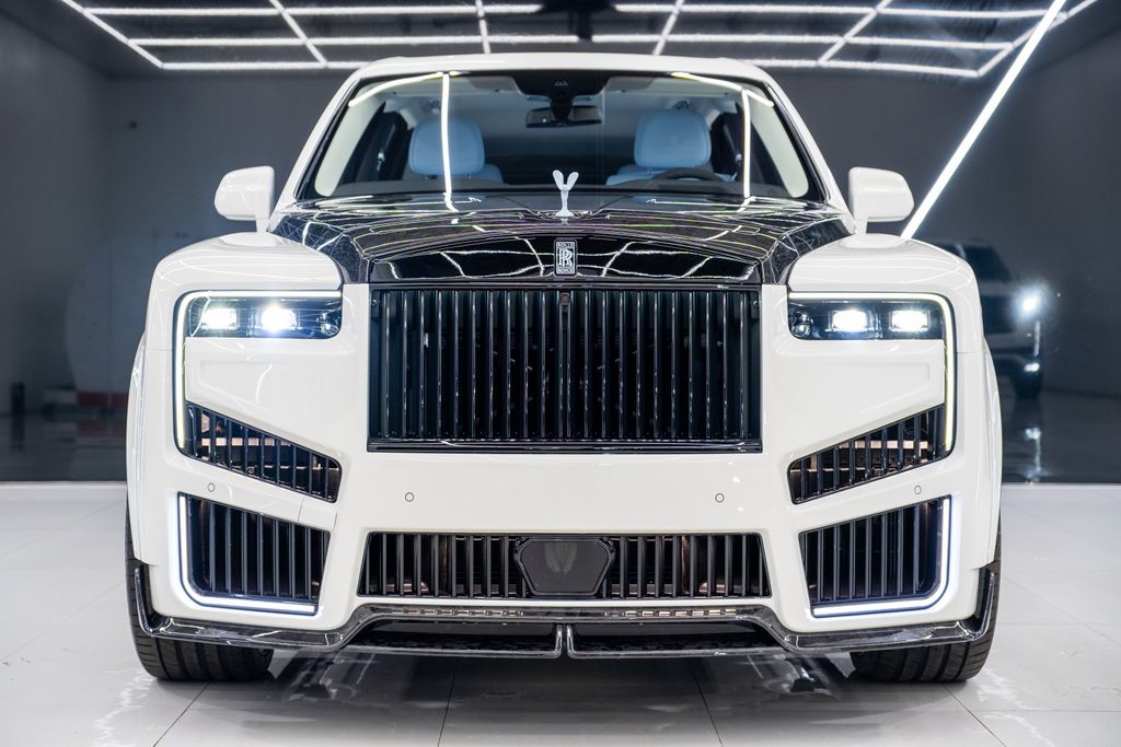 2026 ROLLS-ROYCE CULLINAN MANSORY