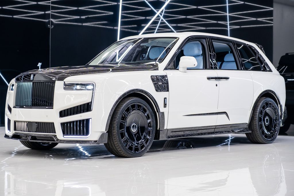 2026 ROLLS-ROYCE CULLINAN MANSORY