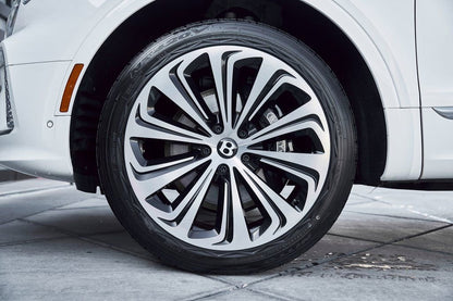 بنتلي بنتايجا V8 موديل 2022