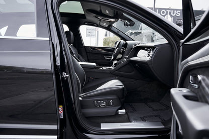 2023 Bentley Bentayga EWB Azure V8