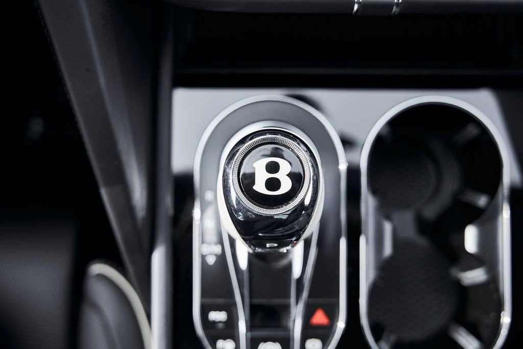 2023 Bentley Bentayga EWB Azure V8
