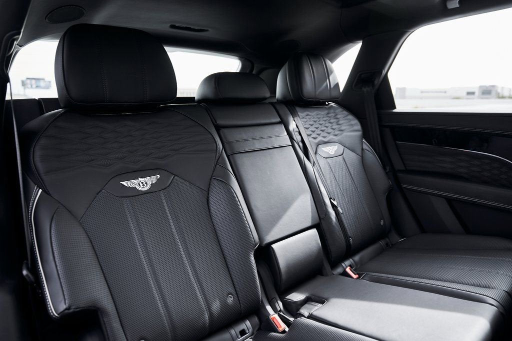 2023 Bentley Bentayga EWB Azure V8