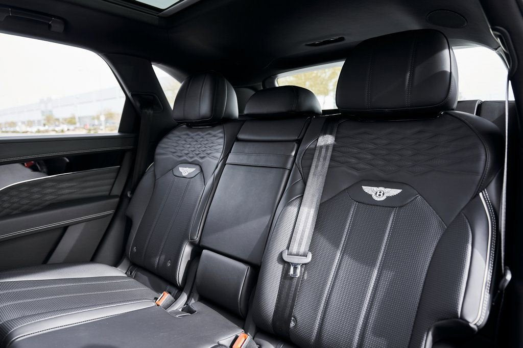 2023 Bentley Bentayga EWB Azure V8
