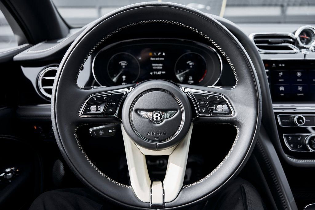 2023 Bentley Bentayga EWB Azure V8