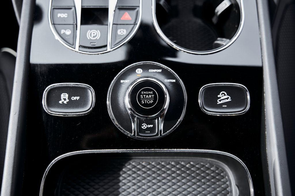 2023 Bentley Bentayga EWB Azure V8
