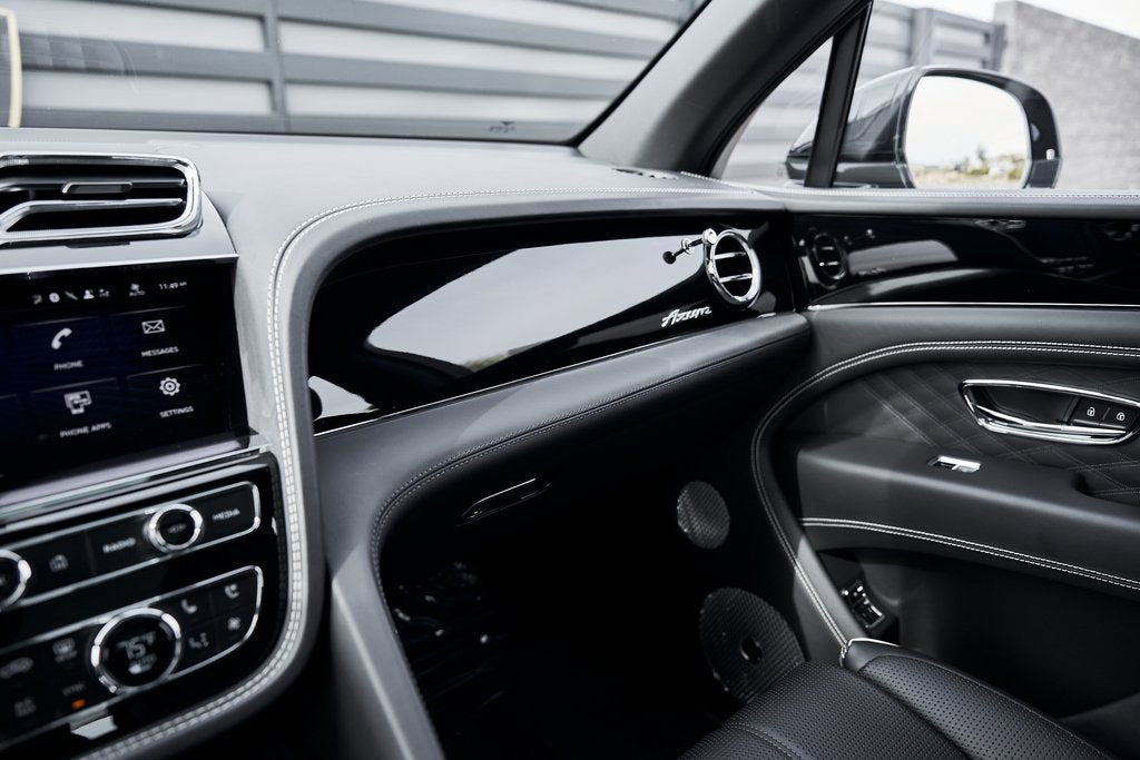 2023 Bentley Bentayga EWB Azure V8