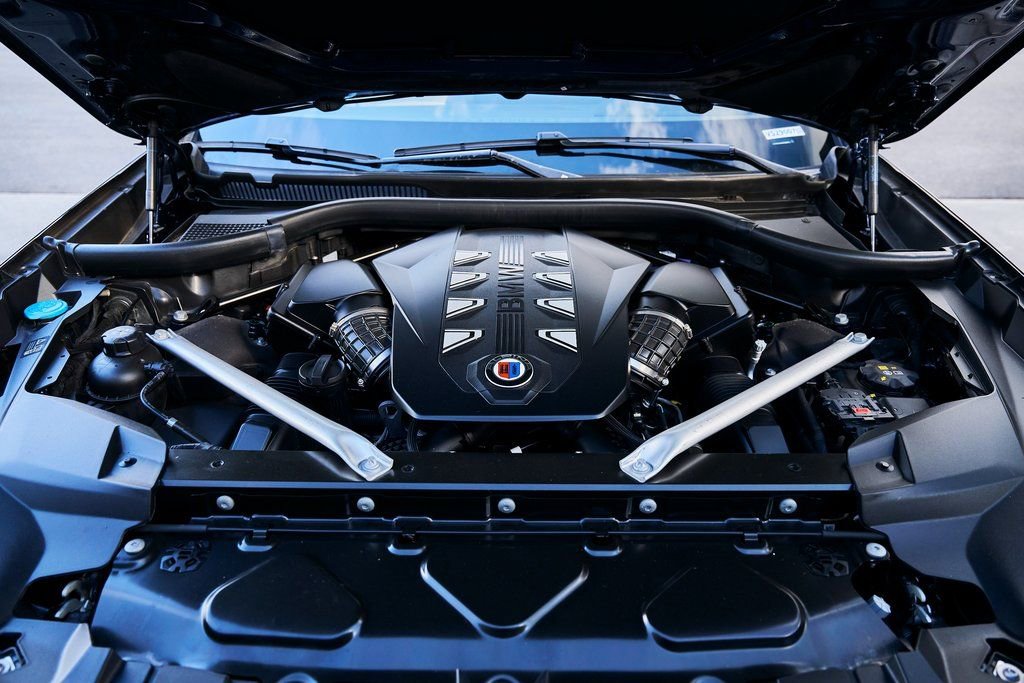 2024 BMW X7 ALPINA XB7