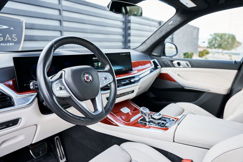 2024 BMW X7 ALPINA XB7