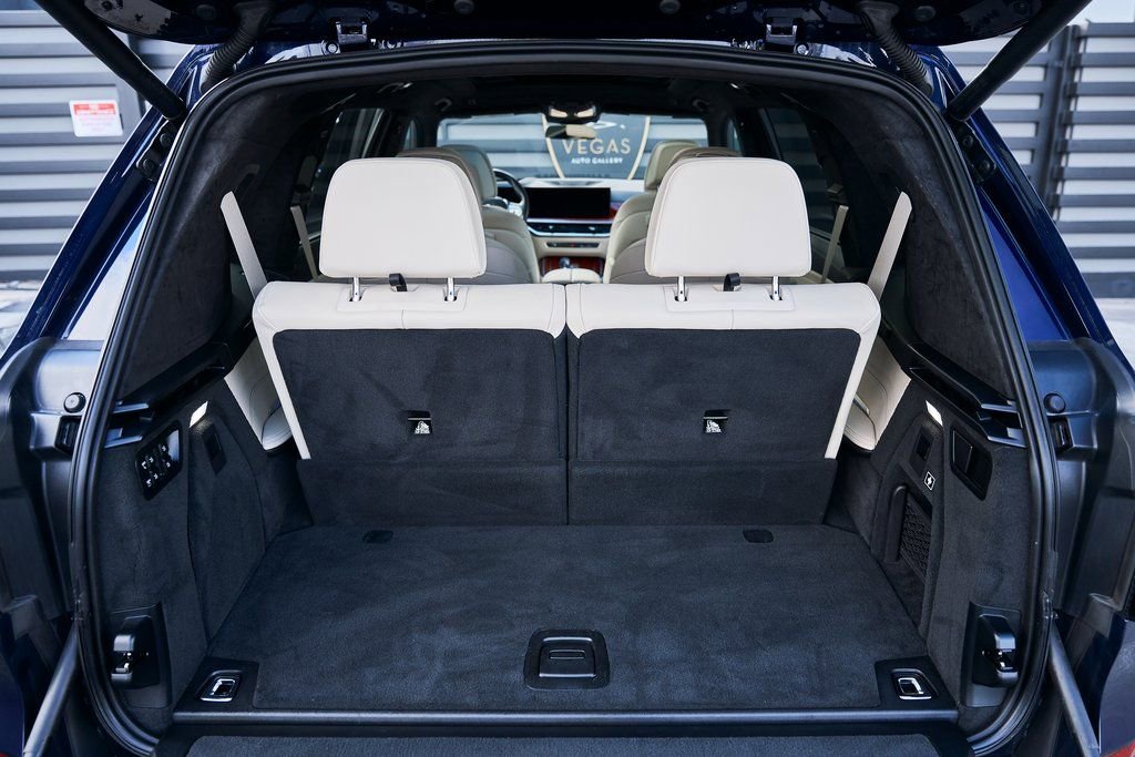 2024 BMW X7 ALPINA XB7