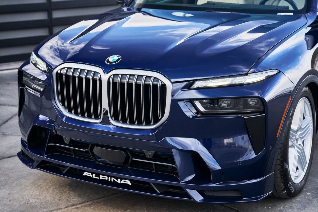 2024 BMW X7 ALPINA XB7