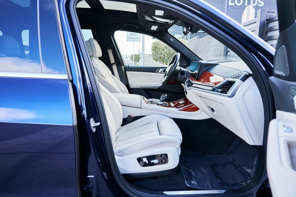 2024 BMW X7 ALPINA XB7