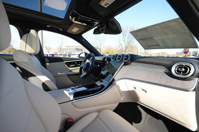 2026 Mercedes-Benz GLC 300 4MATIC
