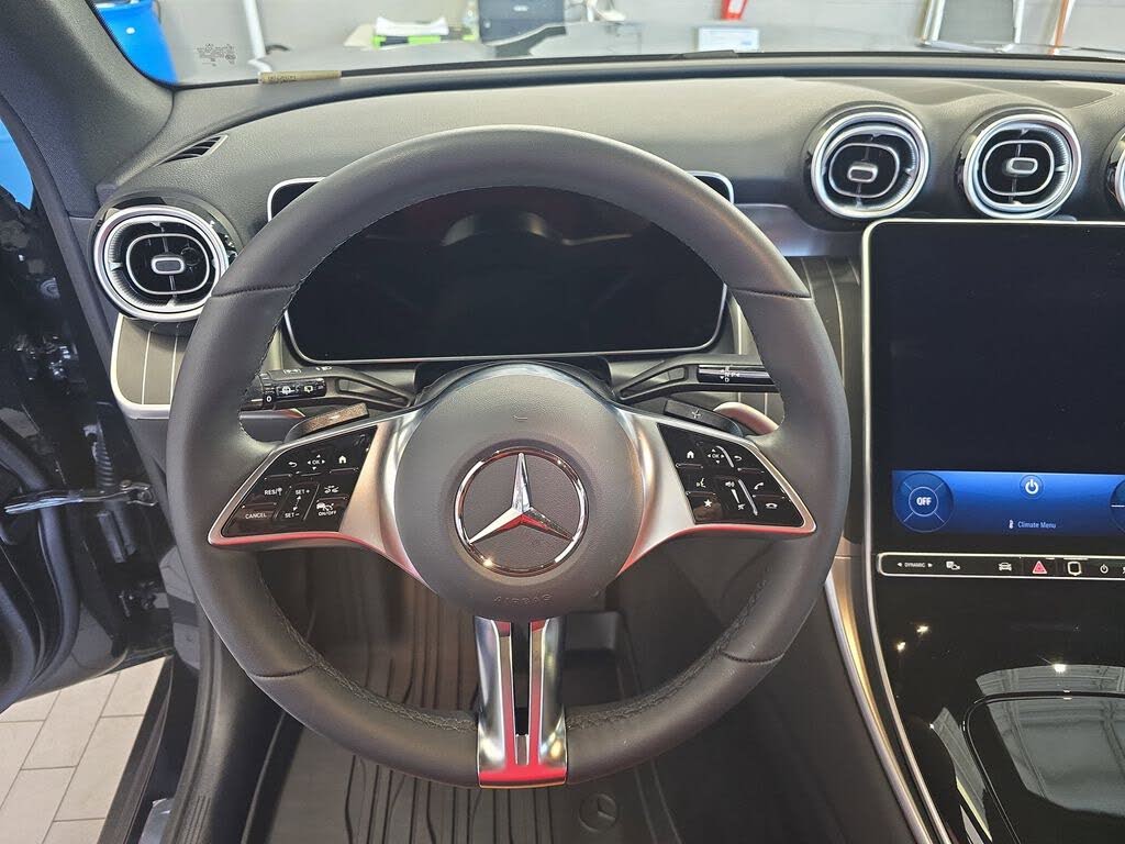 2026 Mercedes-Benz GLC 300 RWD