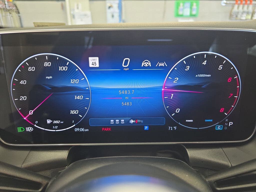 2026 Mercedes-Benz GLC 300 RWD