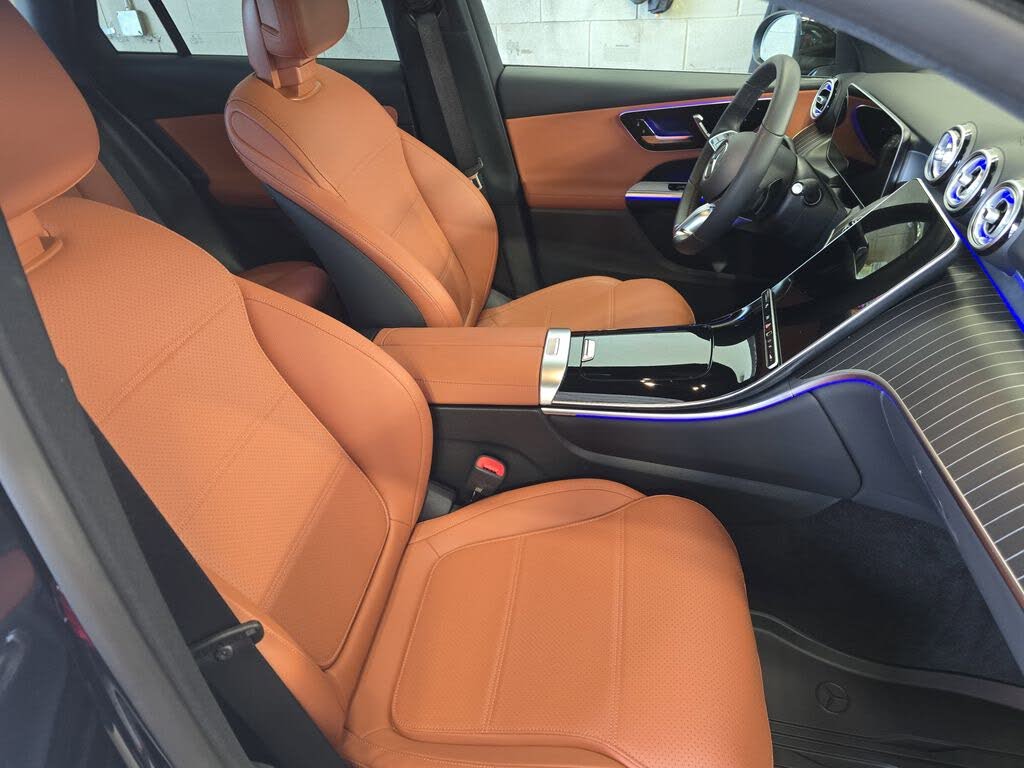2026 Mercedes-Benz GLC 300 RWD