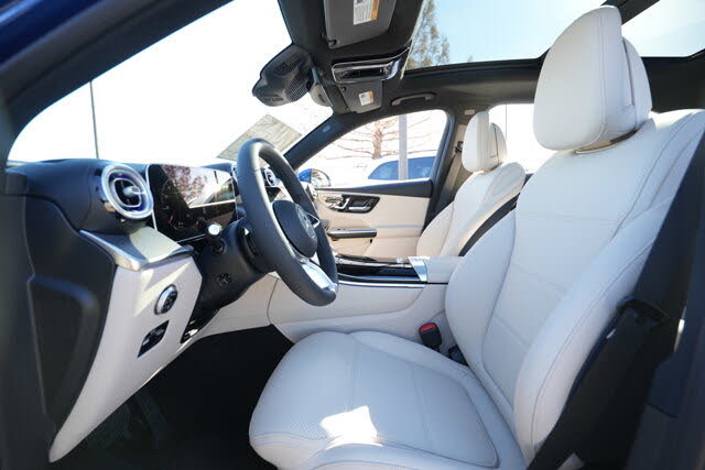 2026 Mercedes-Benz GLC 300 4MATIC